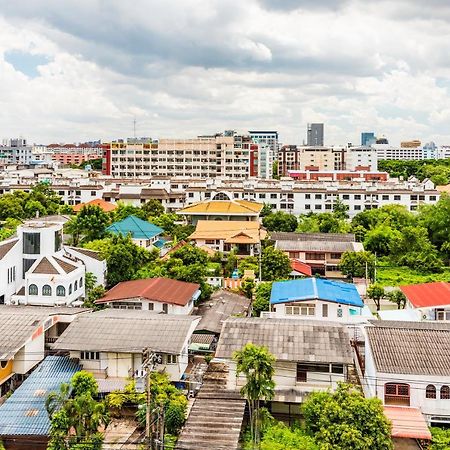 Livotel Express Hotel Ramkhamhaeng 50 Bangkok - No Parking Екстериор снимка